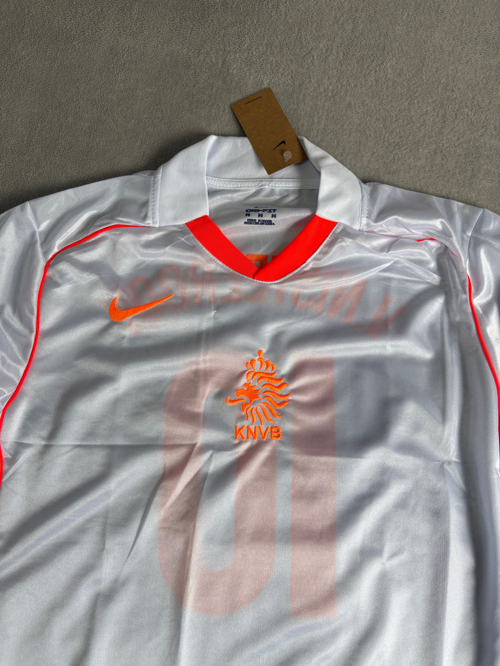 HOLANDA II 2004/05 - V. NISTELROOY 10