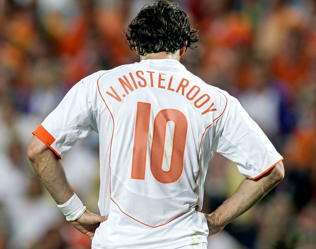 HOLANDA II 2004/05 - V. NISTELROOY 10